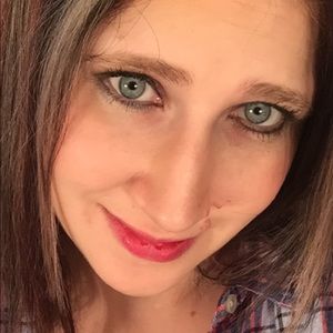 Meet your Posher, Alison